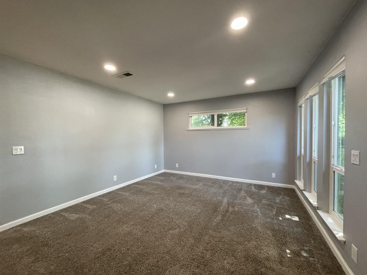 1 Carson St #B - Photo 2 of 11