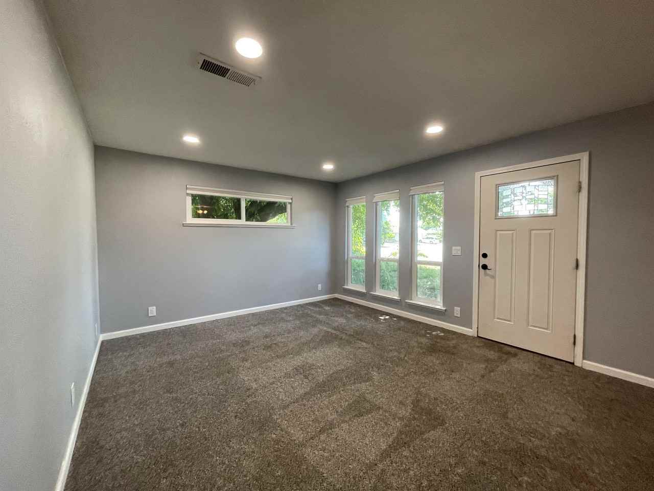1 Carson St #B - Photo 3 of 11