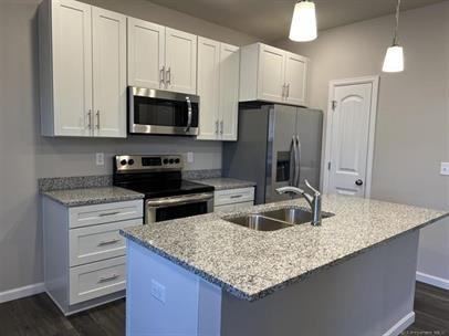 1431 Richard Martin Dr #202 - Photo 5 of 18