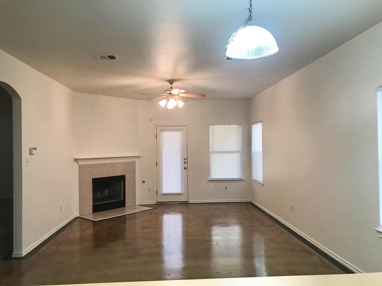 149 Maplewood N #1 - Photo 7 of 17