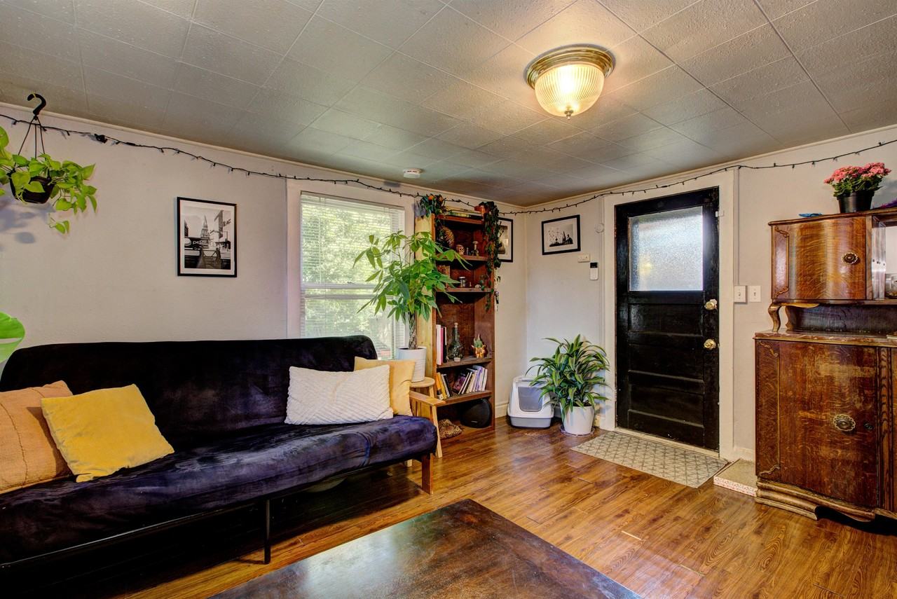 1915 W Madison Ave #1 - Photo 2 of 26