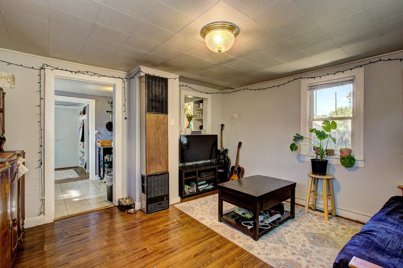1915 W Madison Ave #1 - Photo 3 of 26