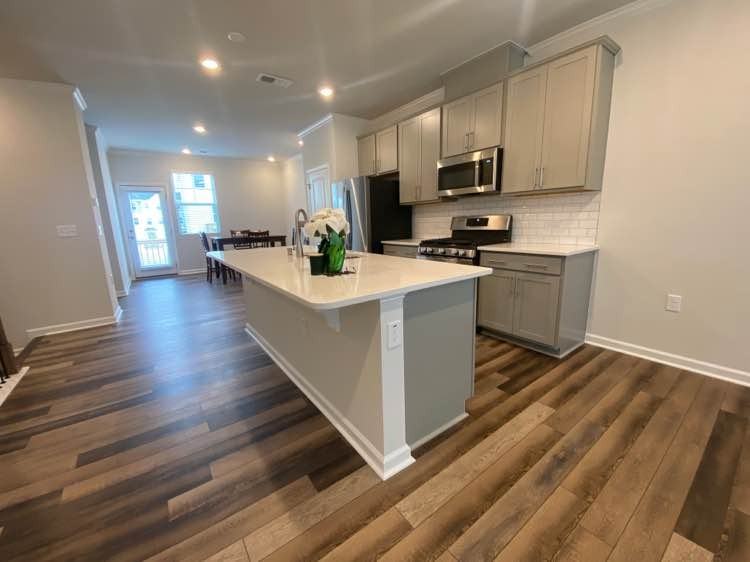 2529 Kasota Lane - Photo 2 of 50