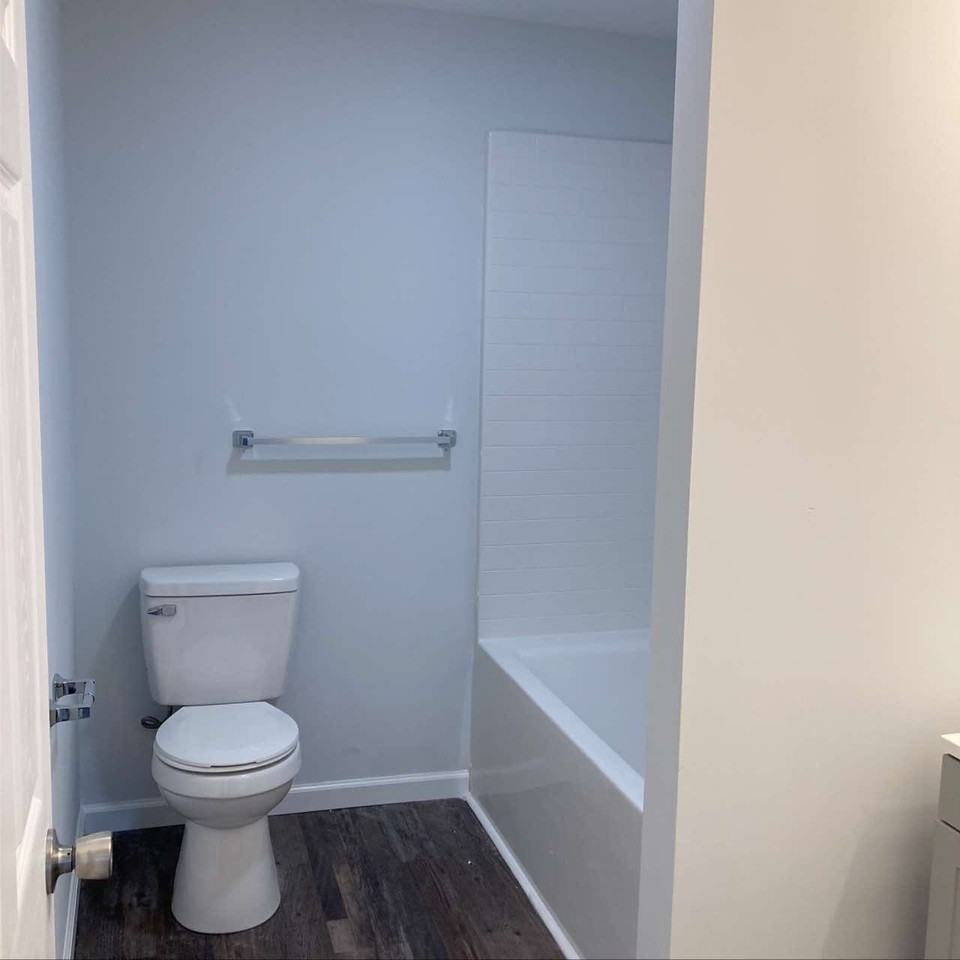 611 W 17th St #1 - Photo 3 of 12