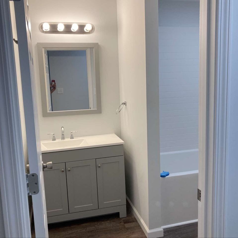 611 W 17th St #1 - Photo 7 of 12