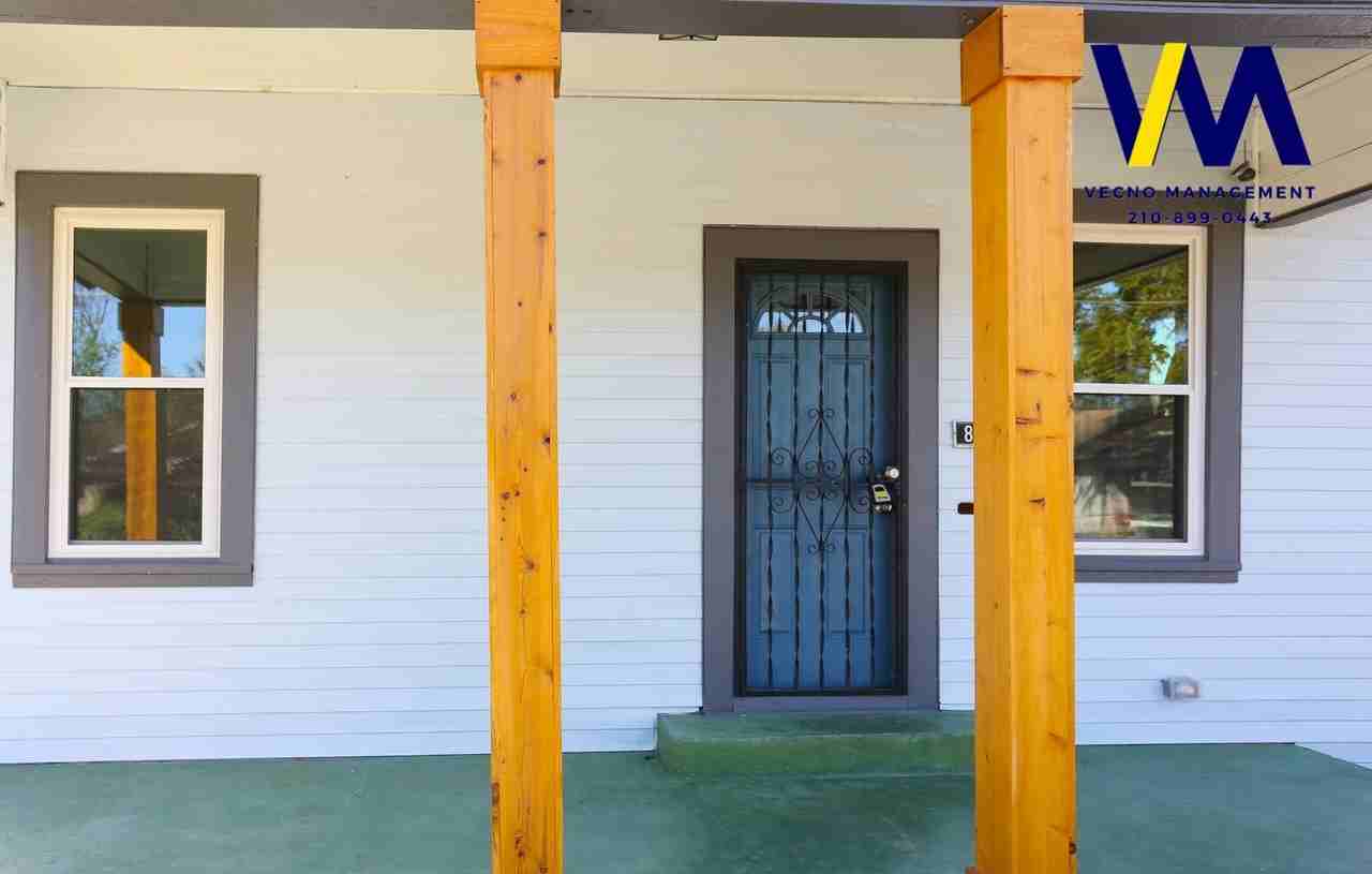 826 Virginia Blvd #1 - Photo 2 of 16