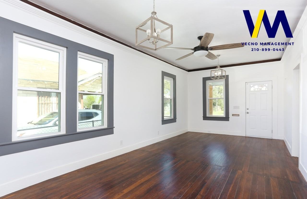 826 Virginia Blvd #1 - Photo 3 of 16