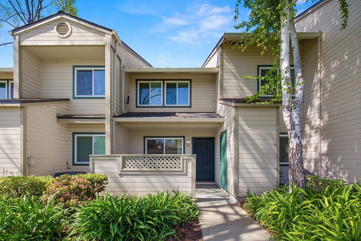 The Huntley Apartments - Photo 7 of 30