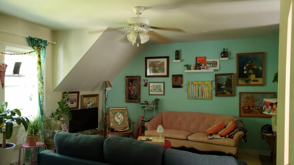 484 Ashland Ave - Photo 6 of 16