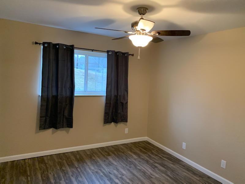 2009 Broadway - Photo 2 of 7