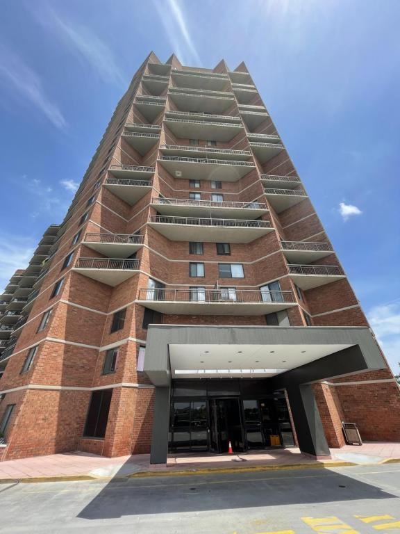 1310 Harmon Cove Tower - Photo 3 of 3