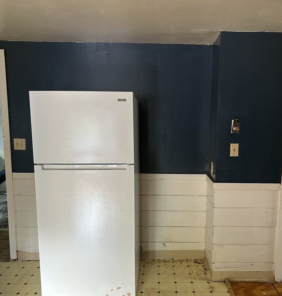 134 Veteran St #2 - Photo 3 of 6