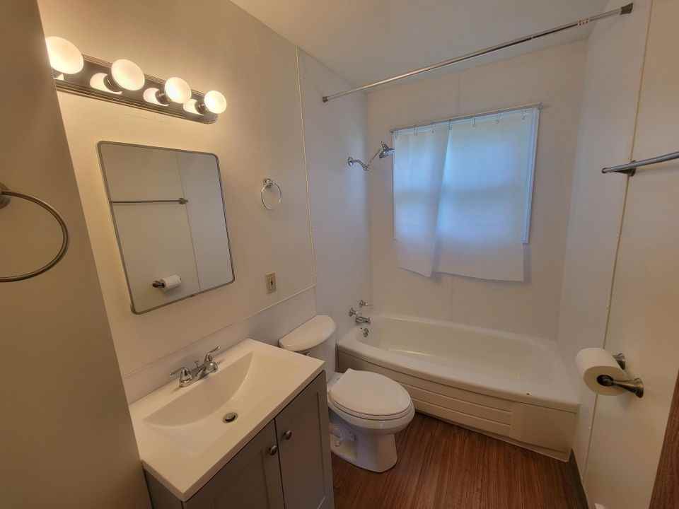 4222 Phillip St - Photo 6 of 11