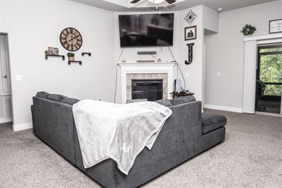 605 Terrier Trl - Photo 3 of 42