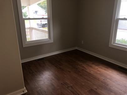 1318 New York St - Photo 3 of 8