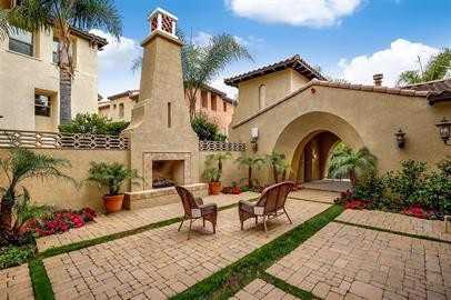 605 Kellogg St #1 - Photo 3 of 17