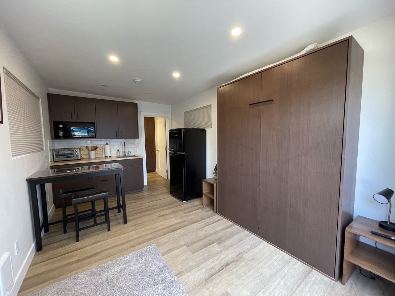 520 Bonita St #B - Photo 3 of 8