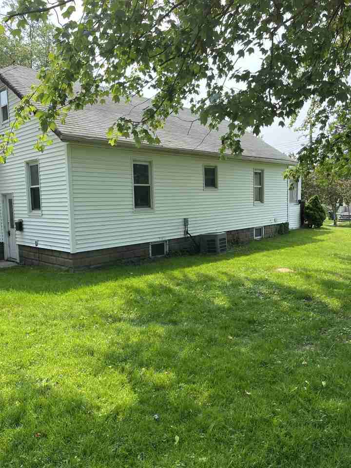 413 Celtic St #NA - Photo 2 of 17