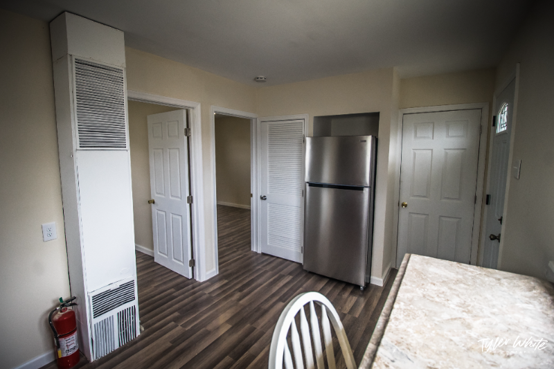 542 West Maple Avenue #A - Photo 3 of 9