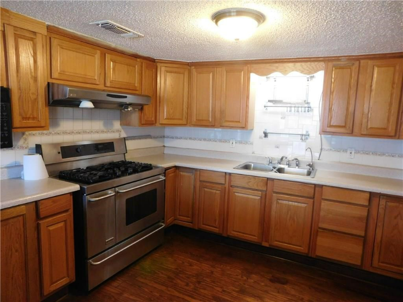 2950 Mel St - Photo 2 of 12