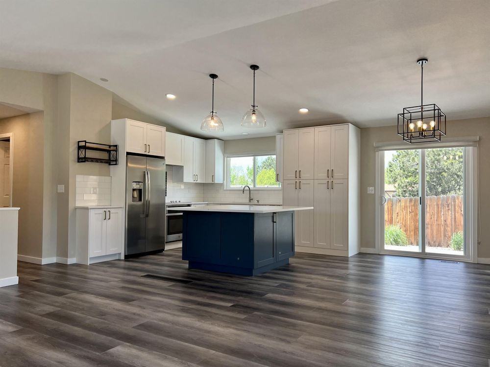 6380 Georgetown Ct - Photo 3 of 44