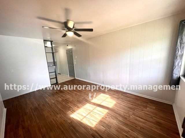 2314 S Poplar St - Photo 2 of 13