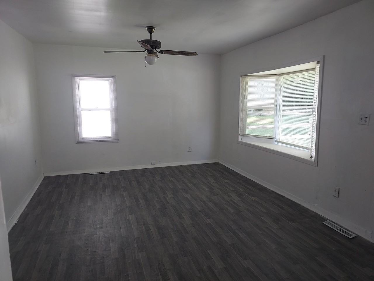 974 Hovey St #1 - Photo 4 of 9