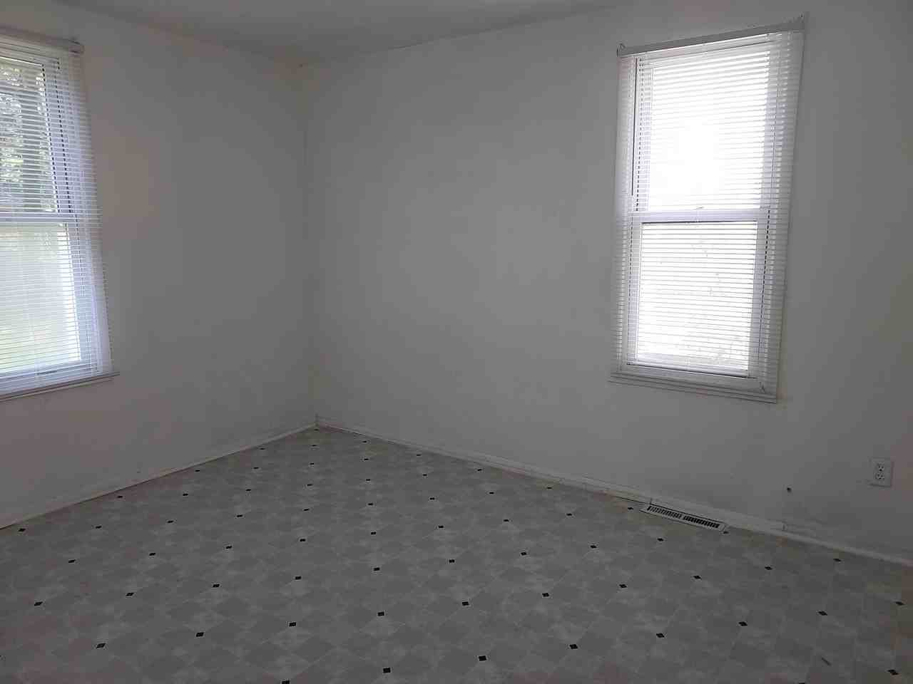 974 Hovey St #1 - Photo 5 of 9