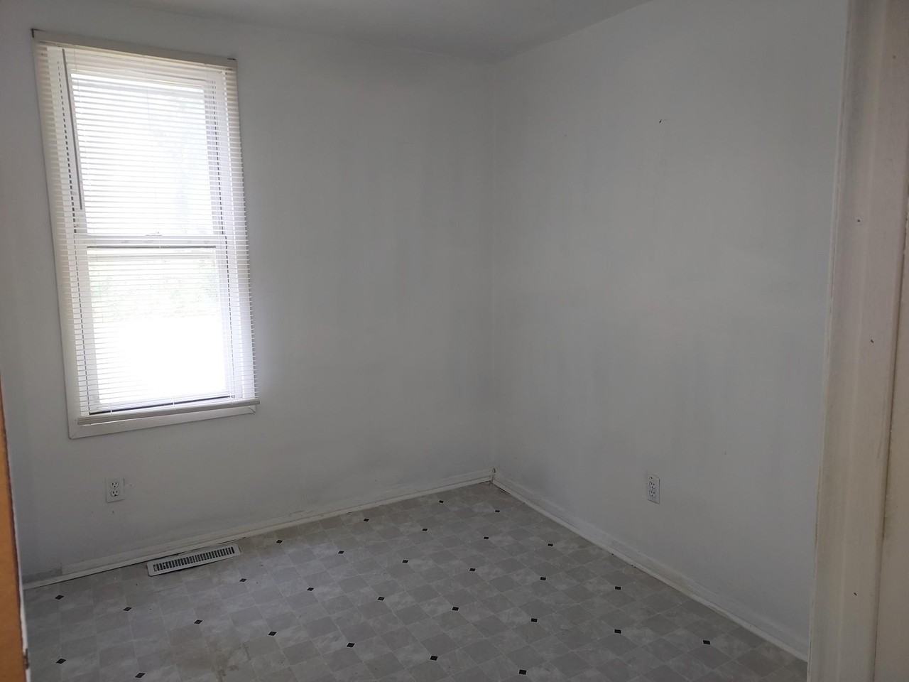 974 Hovey St #1 - Photo 7 of 9