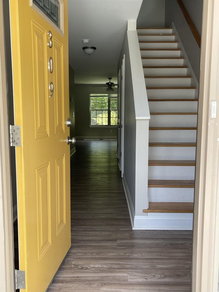 309A York St #1 - Photo 3 of 40