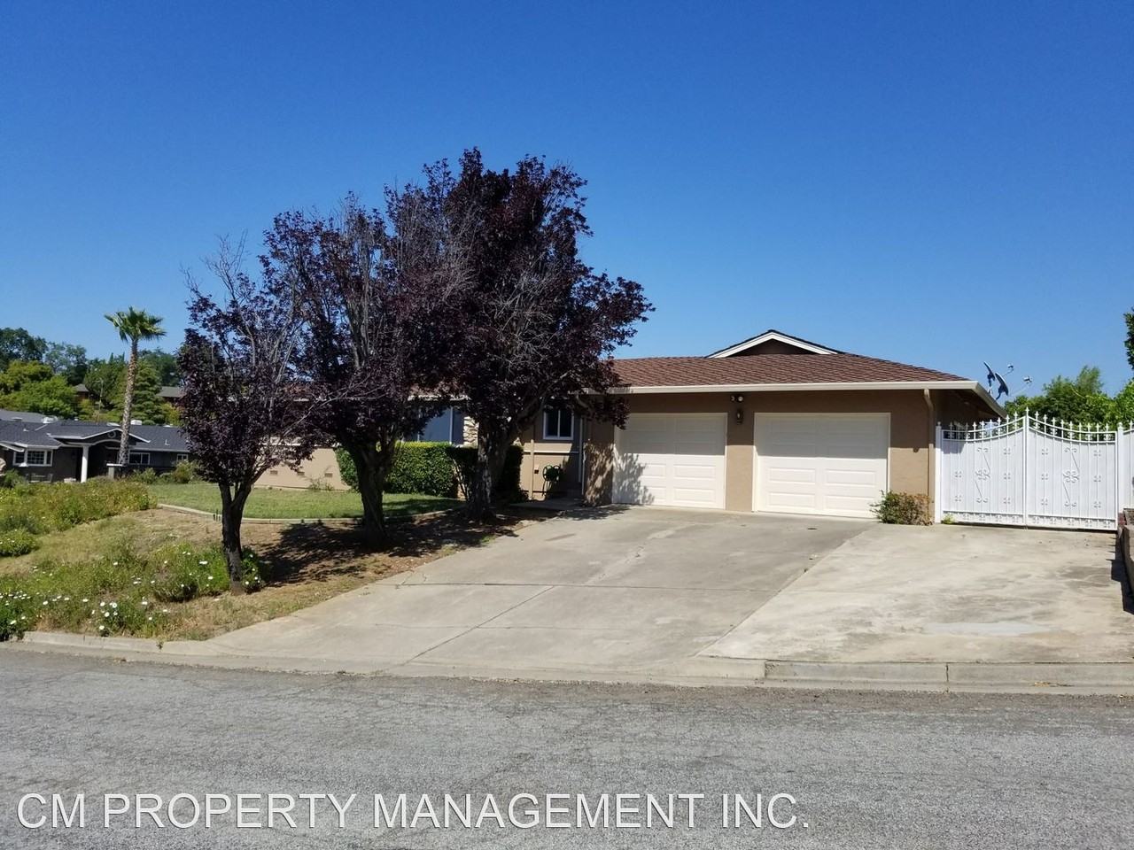 1288 Echo Valley Dr - Photo 3 of 24