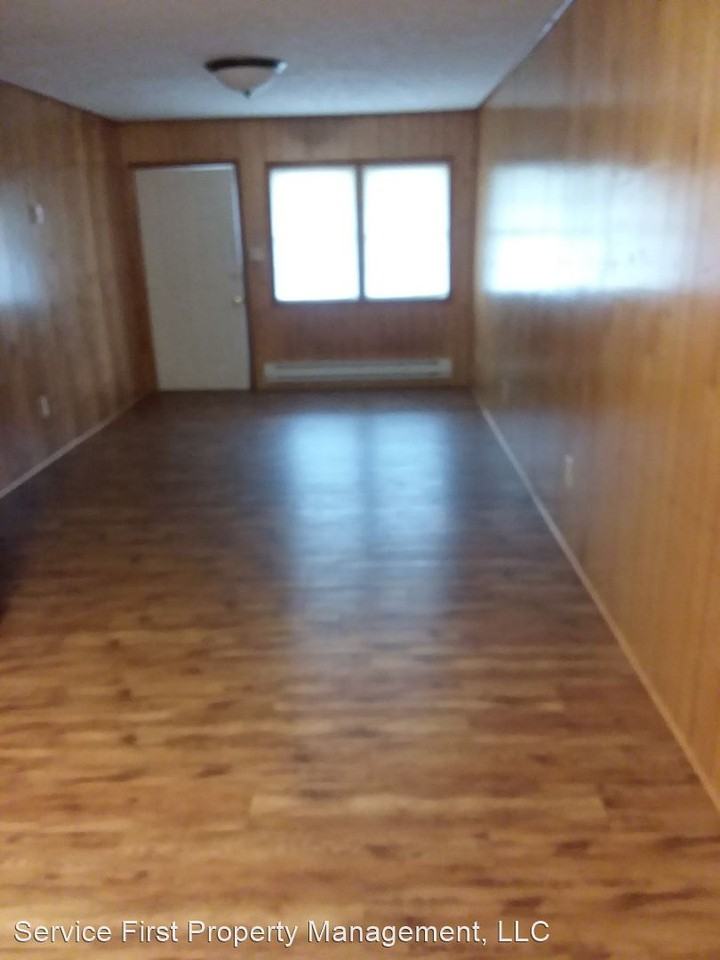 912-918 S Lillian St - Photo 2 of 6