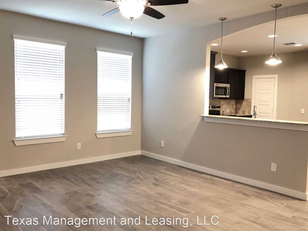 922 Skyview Dr - Photo 2 of 11