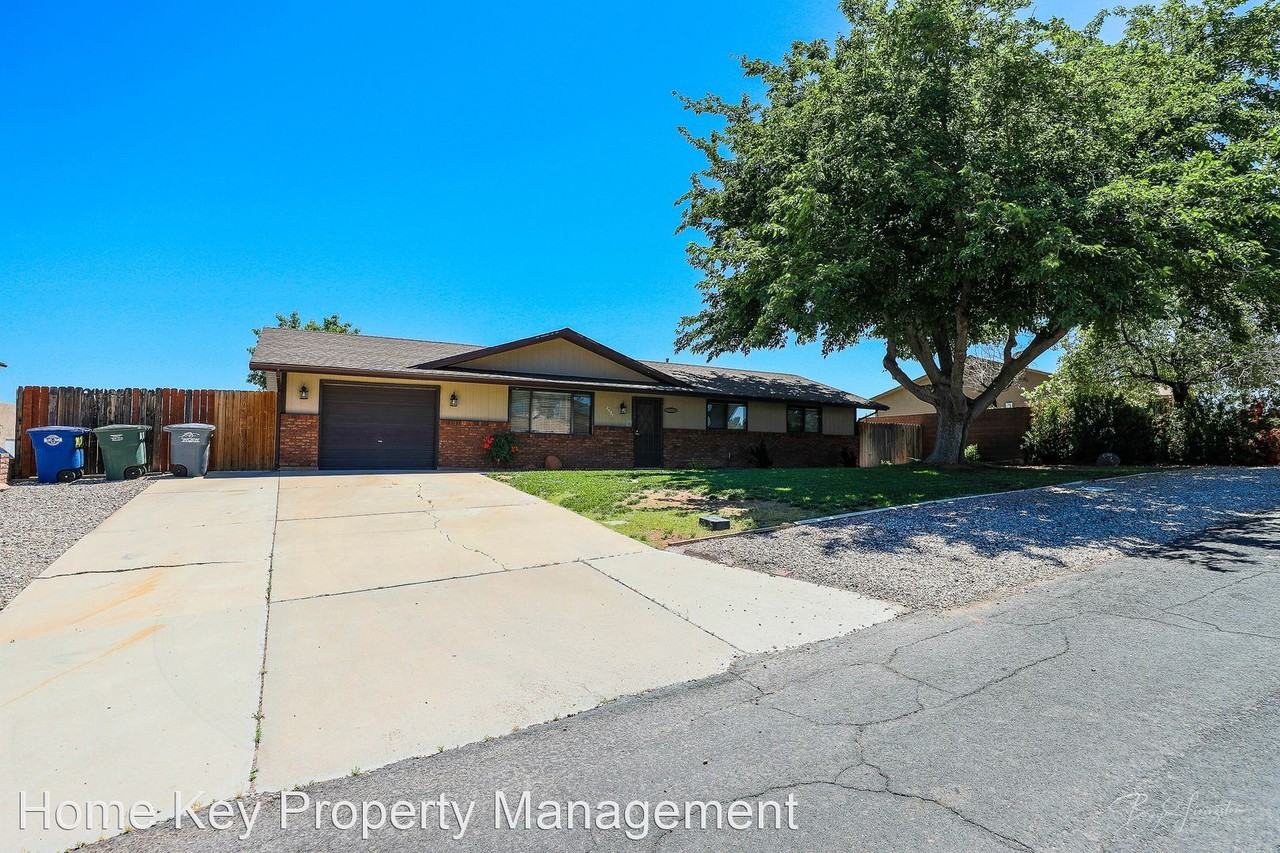 2821 Juniper Cir - Photo 3 of 50