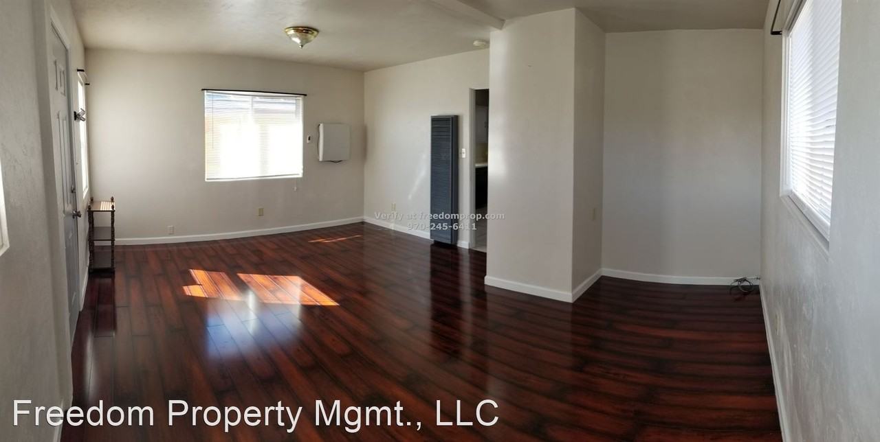 540 W Eighth St - Photo 2 of 10