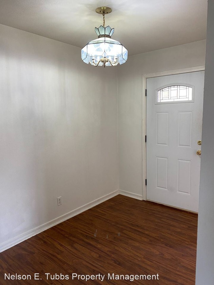 122 Highland Dr - Photo 2 of 19