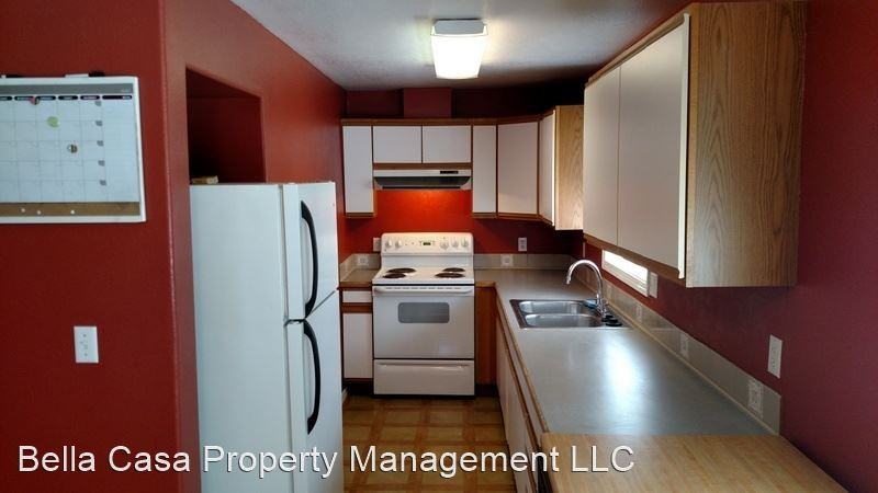 1130 Ne Galloway St - Photo 3 of 15