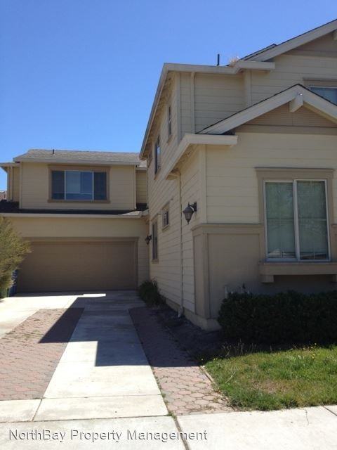 2216 Saint Chapelle St - Photo 2 of 8