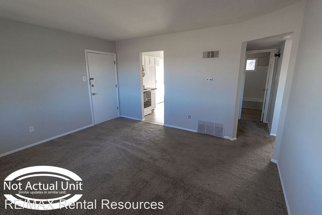 2916 Leeway Dr - Photo 3 of 18