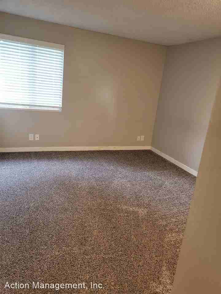 28900 SW Parkway Ave - Photo 2 of 2