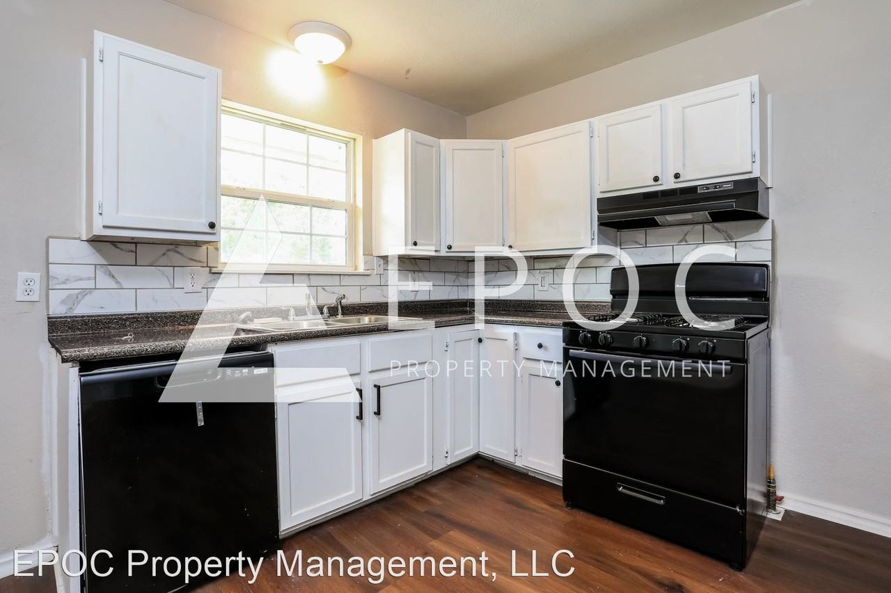 1411 N 7th St - Photo 3 of 15