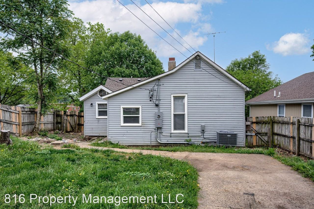 208 Paxton St - Photo 2 of 24