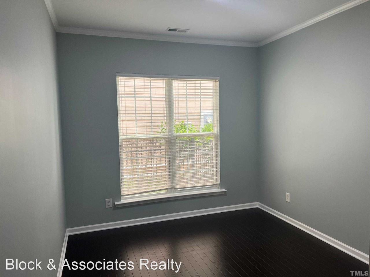 5002 Blue Jack Oak Dr - Photo 3 of 21