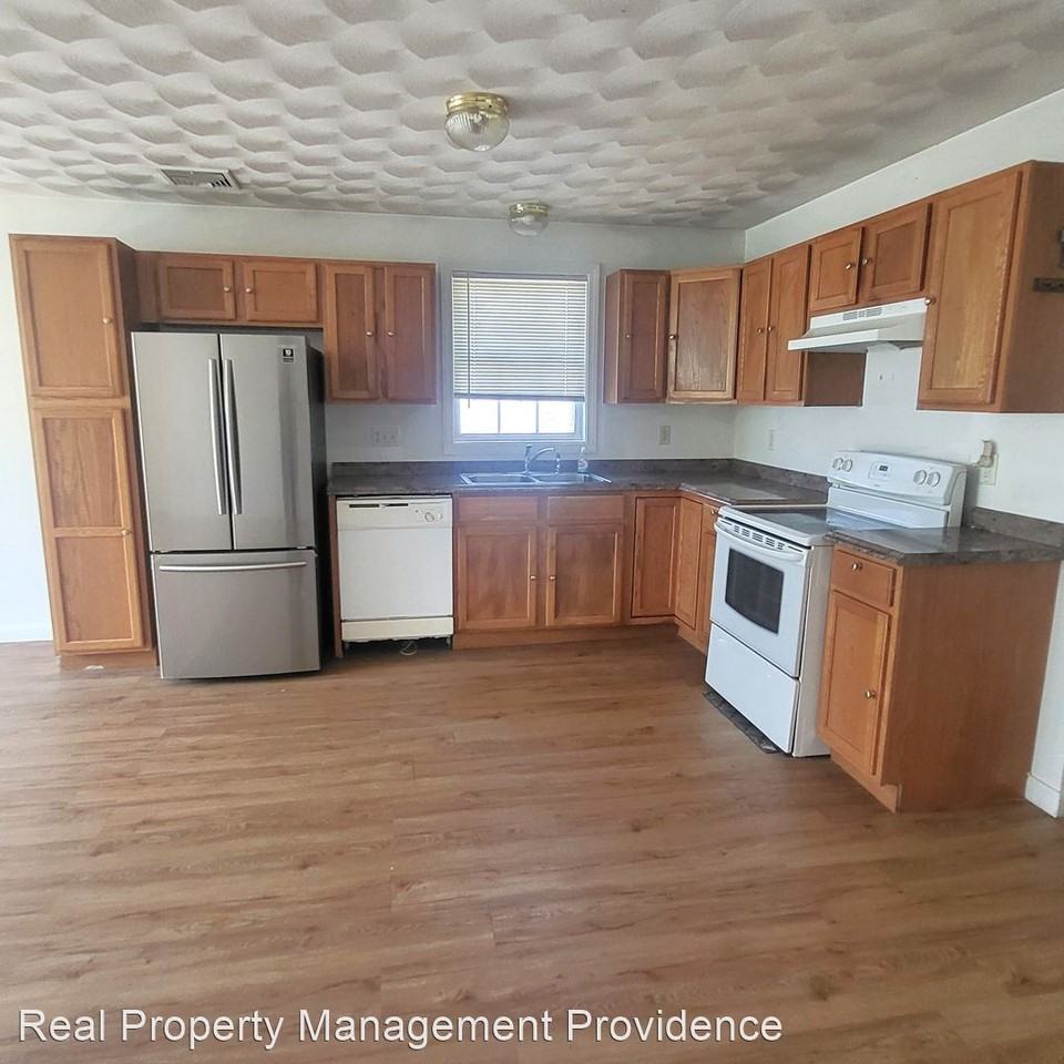 27 Felix St #2 - Photo 3 of 6