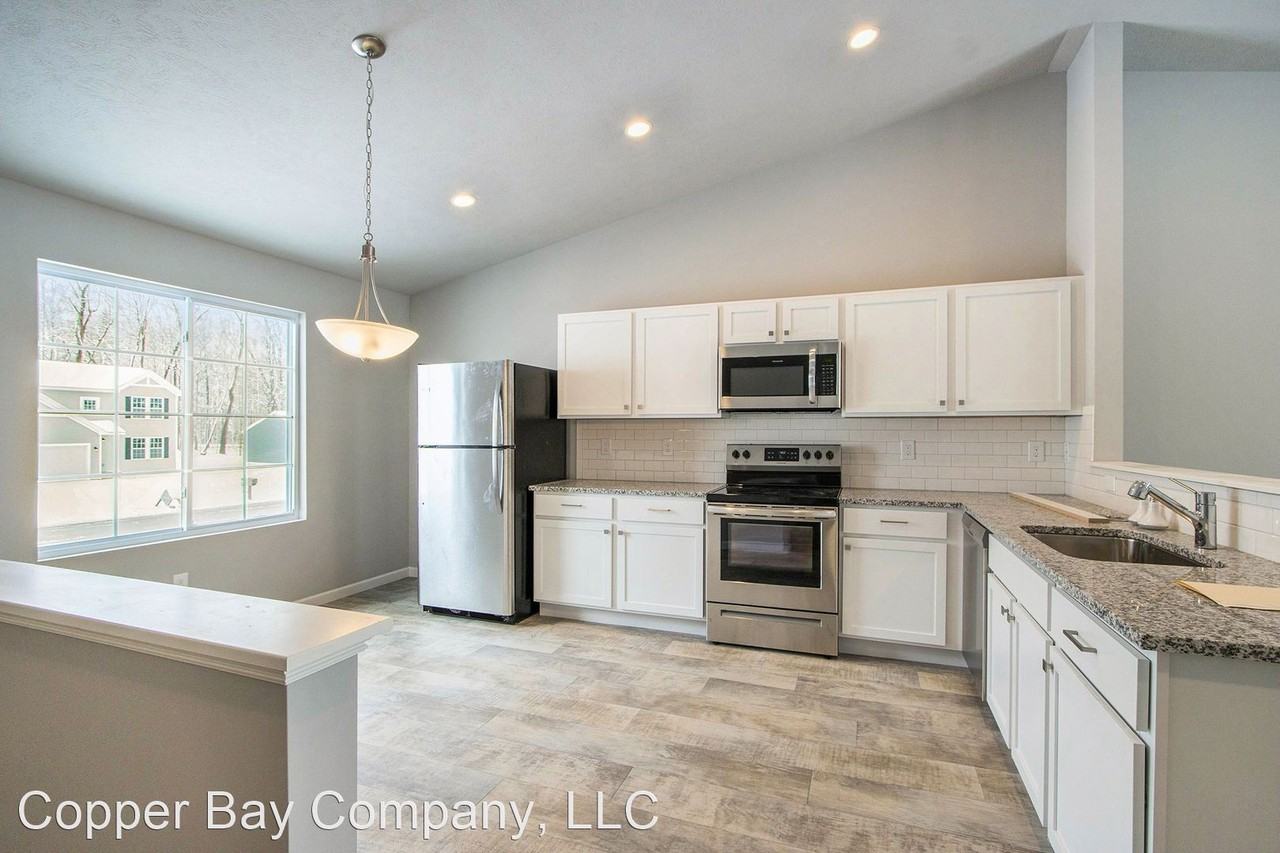 25438 Forest Ln - Photo 2 of 18