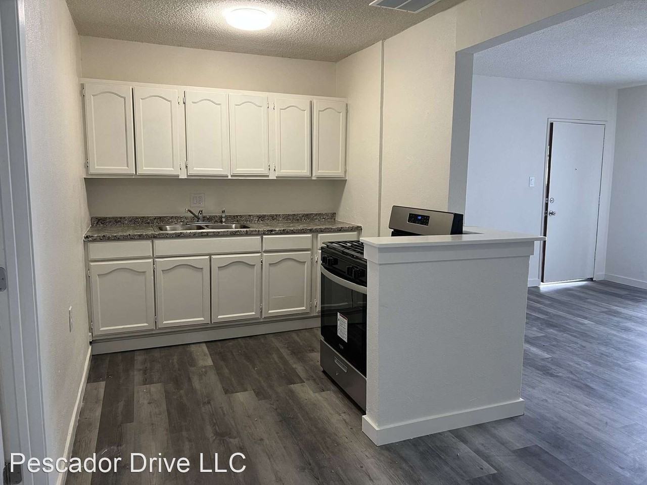 717 & 721 S. Townsend Street Apartments in Centennial Park, Santa Ana