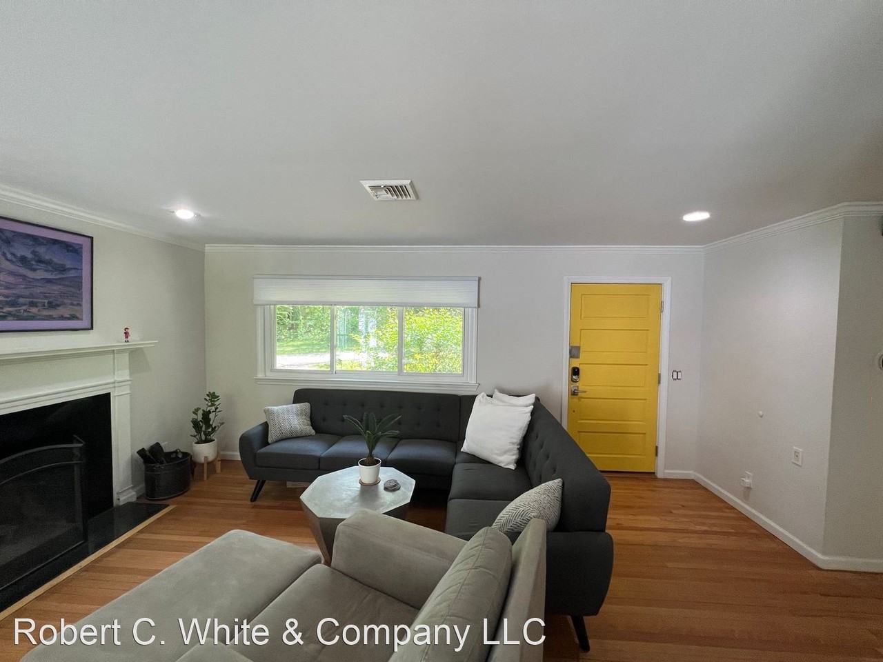 11 Walker Ln - Photo 2 of 30