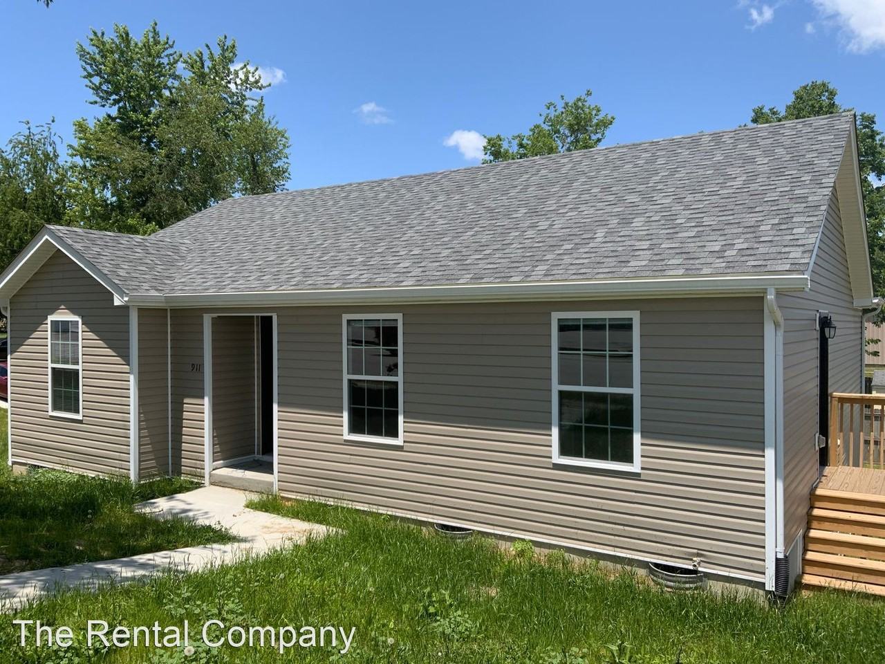 911 E Main St - Photo 2 of 18