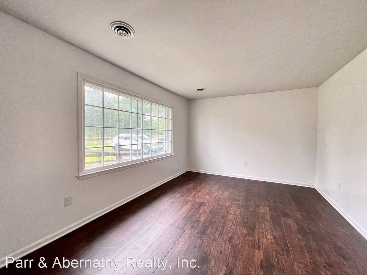 3312 Tavern Rd - Photo 2 of 33