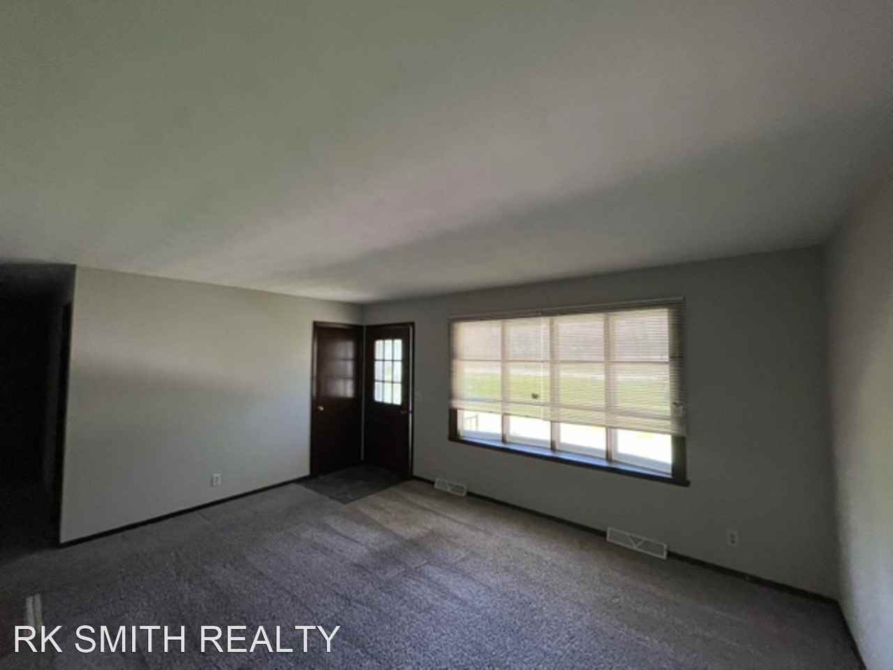 6240 N Us Highway 51 - Photo 3 of 20